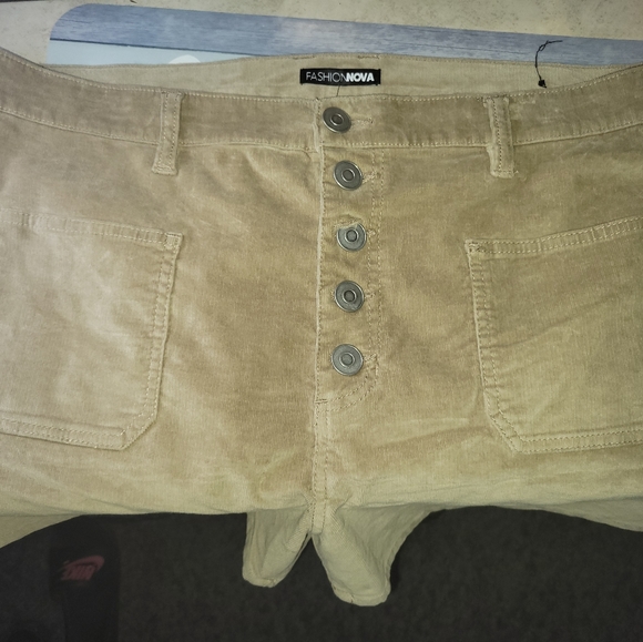 Shorts - Picture 2 of 2